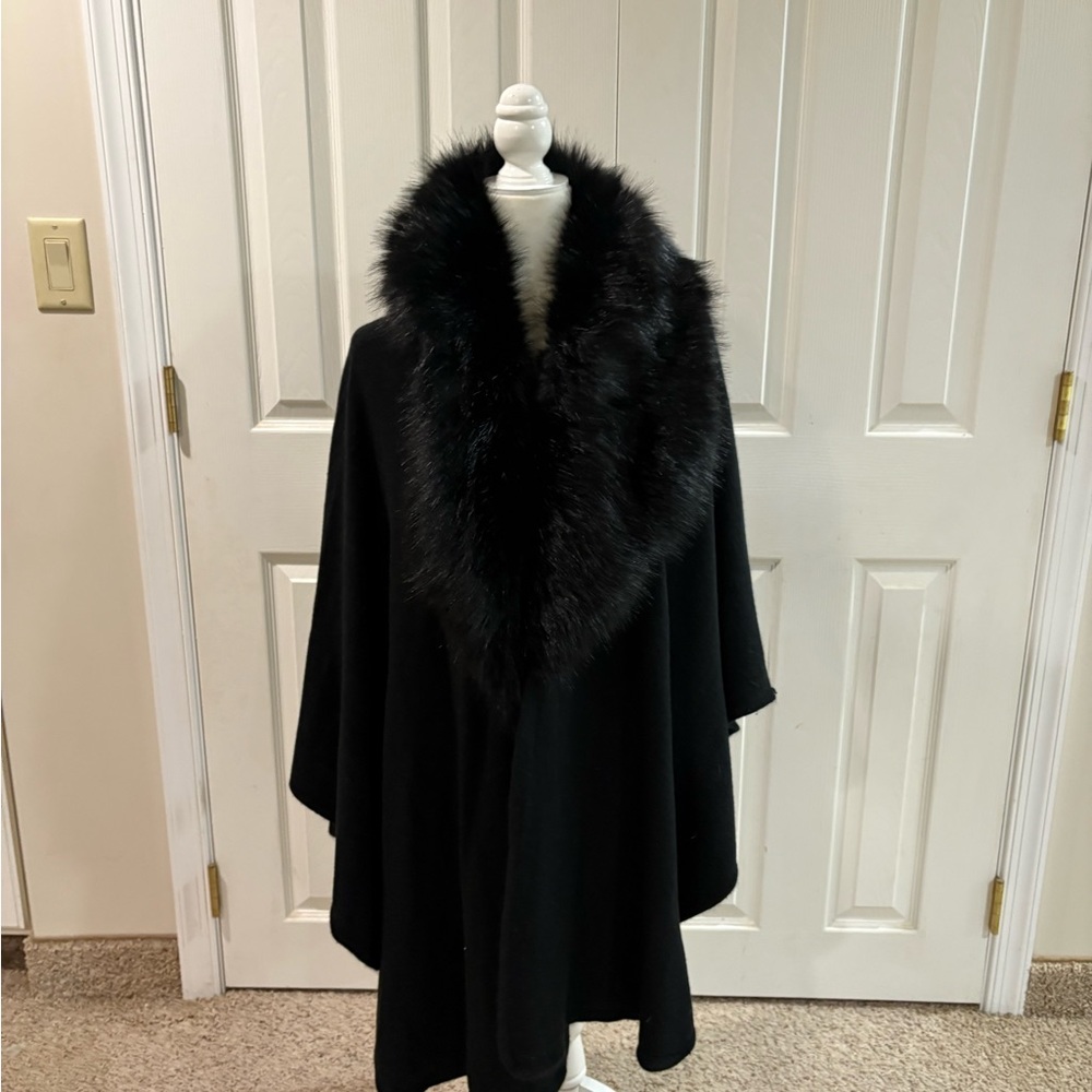 Rock the fur runway trend!  Elegant Black Fur-Trimmed Women's Cape